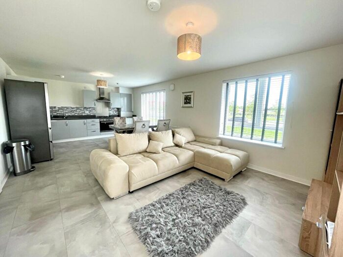 2 Bedroom Flat To Rent In Cuddies Walk, Glasgow, G4