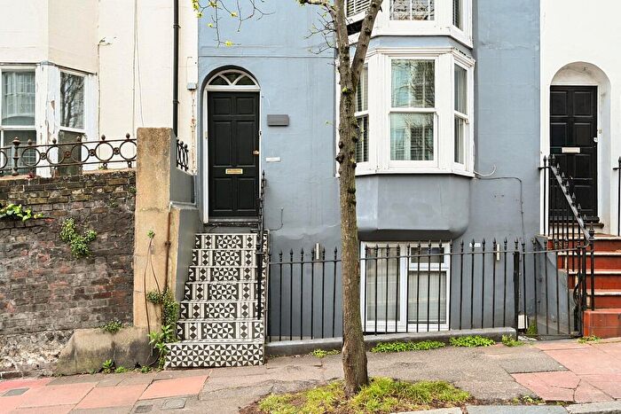 1 Bedroom Flat For Sale In Egremont Place, Brighton, BN2