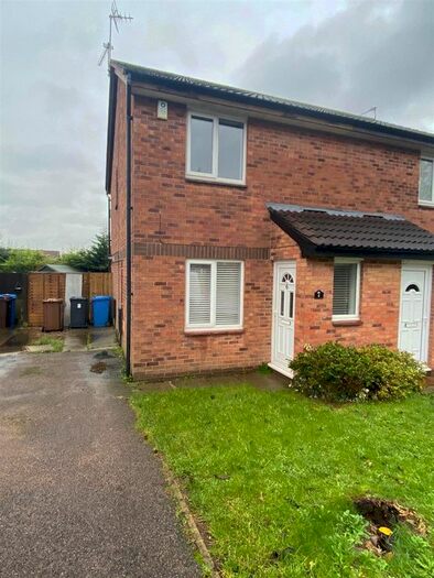 2 Bedroom Property To Rent In Hodthorpe Close, Oakwood, Derby, DE21