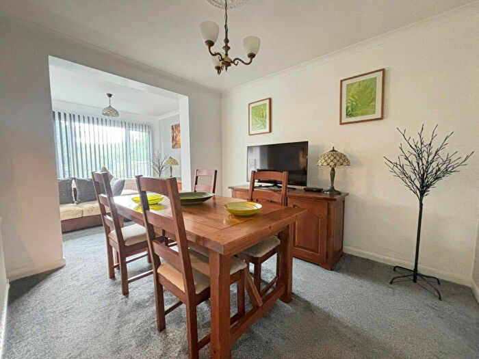 3 Bedroom End Of Terrace House For Sale In Gresham Drive, Chadwell Heath, RM6