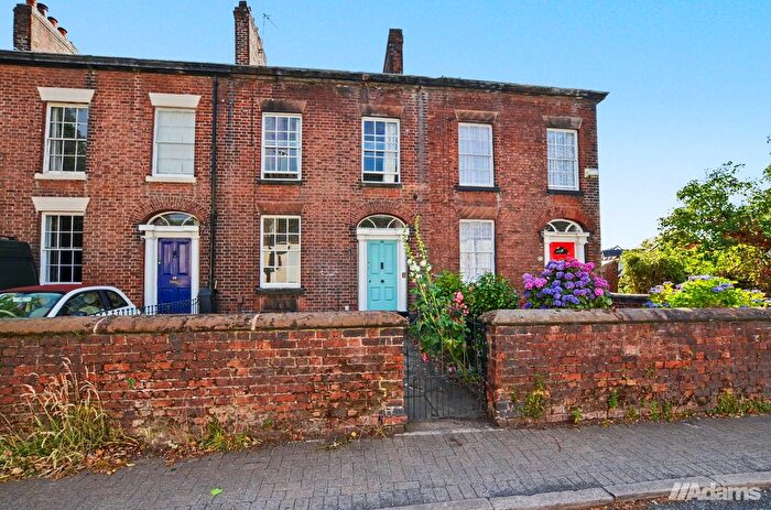 4 Bedroom Town House For Sale In Main Street, Halton Village, WA7