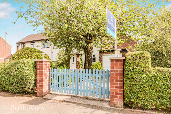 2 Bedroom Semi-Detached House For Sale In Tunnicliffe Road, Sutton, Macclesfield, Cheshire, SK11
