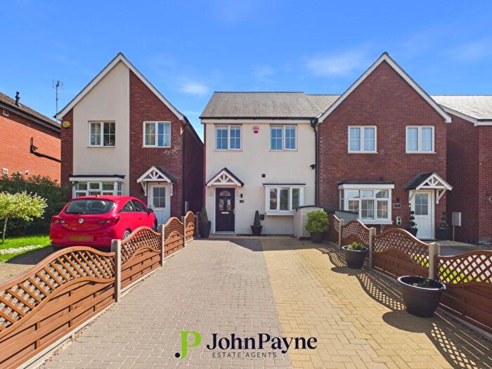 3 Bedroom Semi Detached House For Sale In Newhaven Close, Coundon, Coventry, CV6