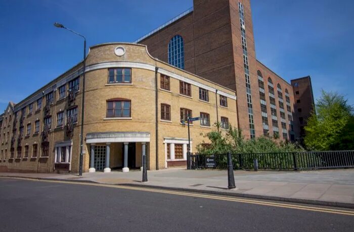 2 Bedroom Flat To Rent In Kingsley Mews, Wapping, E1W