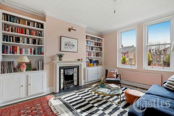 2 Bedroom Flat To Rent In Crouch Hall Road, Crouch End, N8