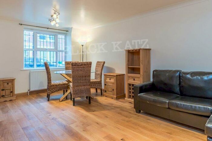 2 Bedroom Flat To Rent In Hargrave Road, N19