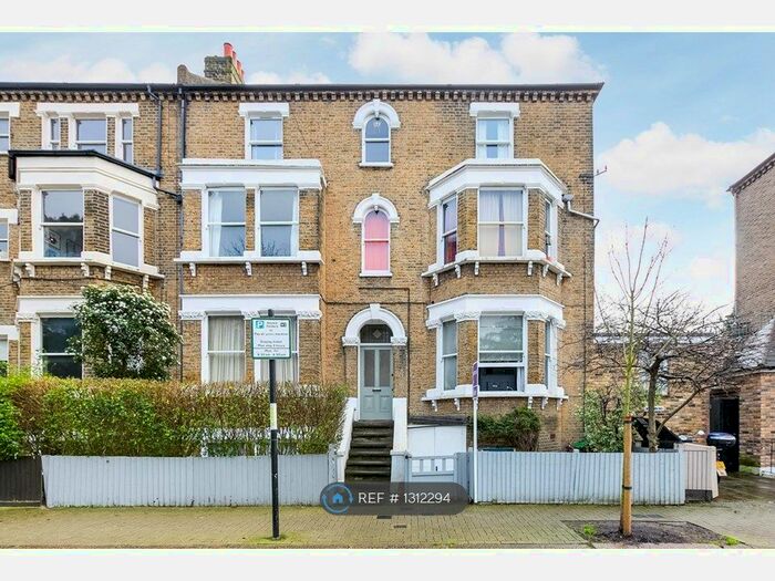 1 Bedroom Flat To Rent In Eglantine Road, London SW18
