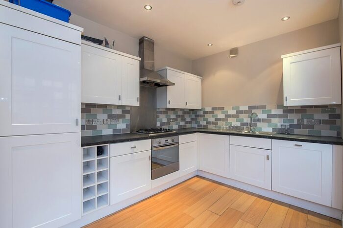 2 Bedroom Flat To Rent In Norfolk Road, Rickmansworth WD3