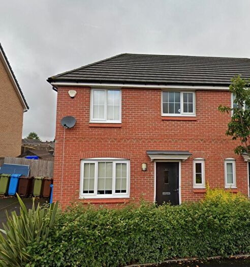 3 Bedroom Semi-Detached House To Rent In Fernhurst Street, Oldham, Greater Manchester, OL1