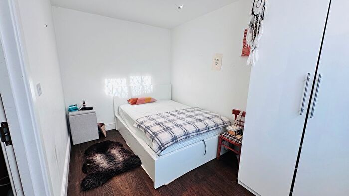 4 Bedroom Semi Detached House For Sale In Clewer Crescent, Harrow Weald, HA3