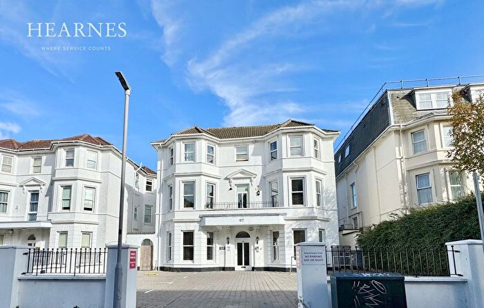 3 Bedroom Flat For Sale In St Michaels Road, West Cliff, Bournemouth, BH2