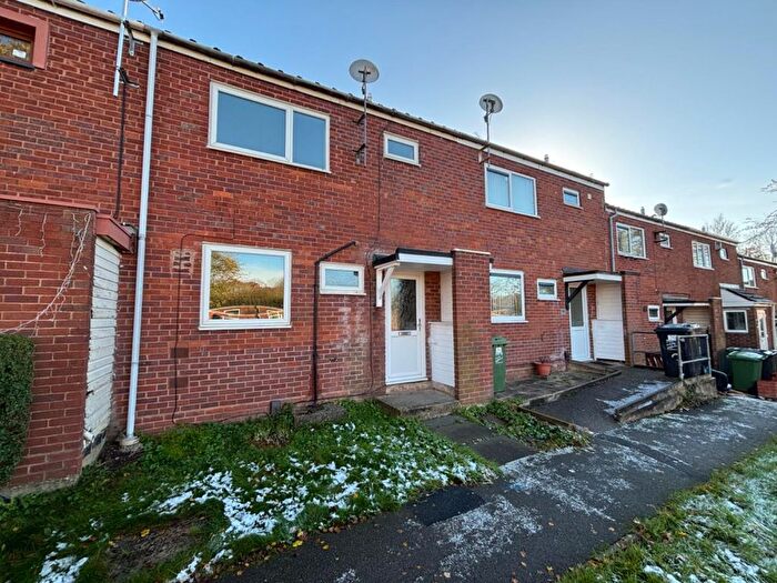 3 Bedroom Property To Rent In Kempsey Close, Redditch, B98