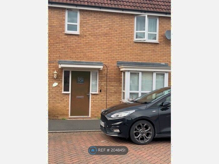 4 Bedroom Semi-Detached House To Rent In Mid Water Crescent, Hampton Vale, Peterborough, PE7