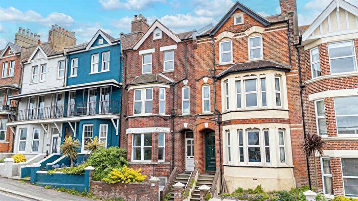 1 Bedroom Flat For Sale In Wellington Road, Hastings, TN34