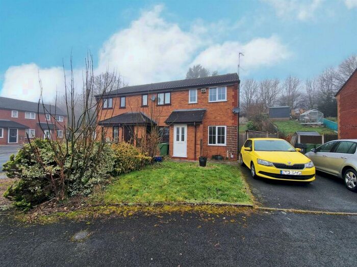 2 Bedroom End Of Terrace House To Rent In Shaftesbury Close, Bromsgrove, B60