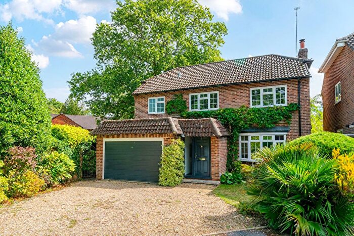 4 Bedroom Detached House For Sale In Rhinefield Close, Brockenhurst, SO42