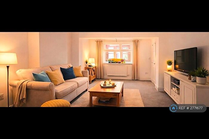 2 Bedroom Terraced House To Rent In Buccleuch St, Kettering, NN16