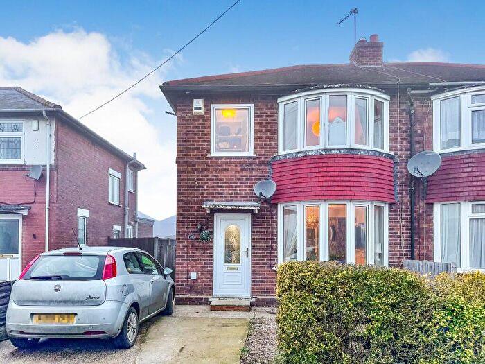 3 Bedroom Semi-Detached House For Sale In Hardy Road, Doncaster, South Yorkshire, DN2