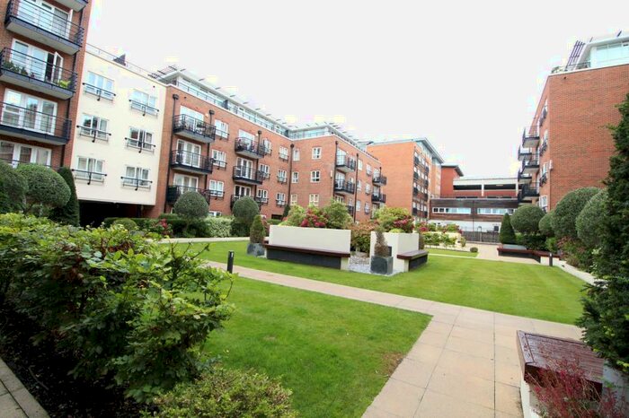 2 Bedroom Apartment To Rent In Seven Kings Way, Royal Quaters, Kingston Upon Thames, KT2