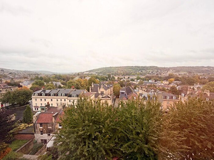 3 Bedroom Flat To Rent In Paragon, Bath, BA1