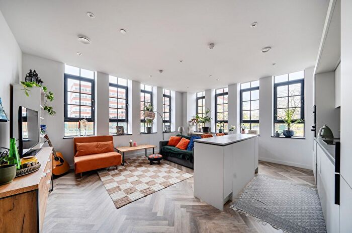 2 Bedroom Flat For Sale In Cream, The Cocoa Works, Haxby Road, YO31