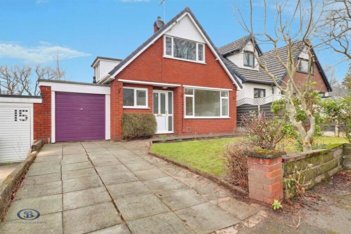 3 Bedroom Detached House For Sale In Fields Close, Alsager, ST7