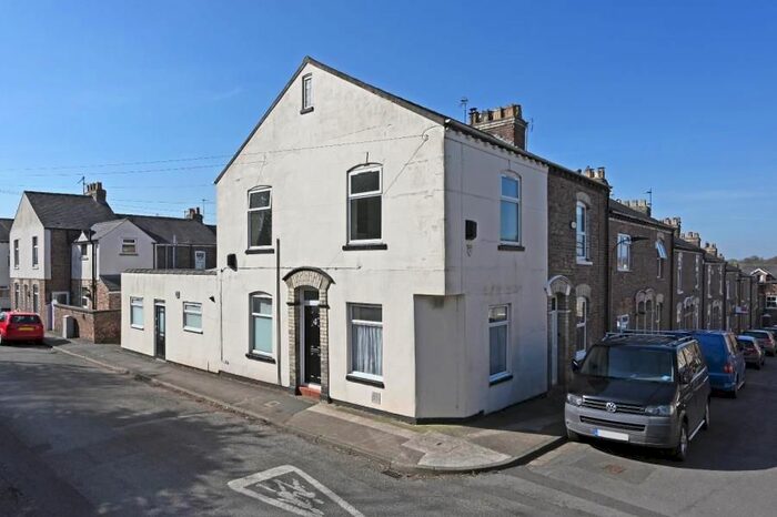 2 Bedroom Flat To Rent In Ovington Terrace, South Bank, York, YO23