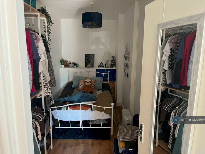 1 Bedroom Flat To Rent In Factory Road, Hinckley, LE10