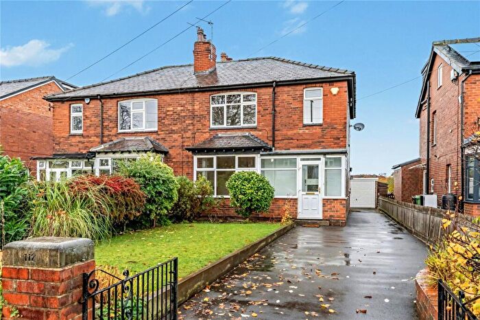 3 Bedroom Semi Detached House For Sale In North Park Avenue, Roundhay, Leeds, LS8
