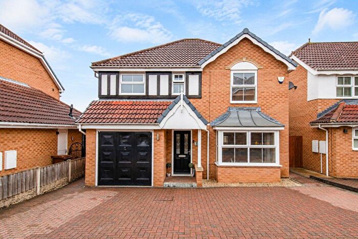 4 Bedroom Detached House For Sale In Millcroft, Lofthouse, Wakefield, WF3
