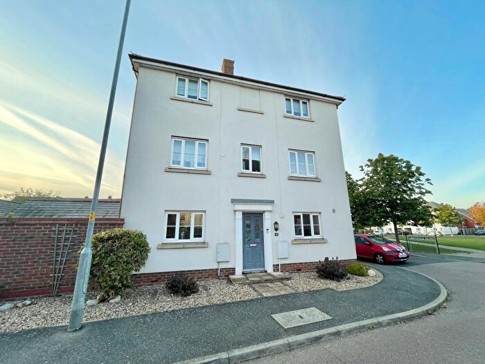 4 Bedroom House To Rent In Greenland Avenue, Wymondham, NR18