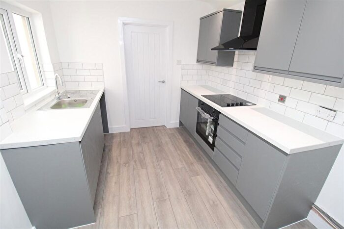 3 Bedroom Semi-Detached House To Rent In Gelli Road Gelli Pentre, Pentre, CF41