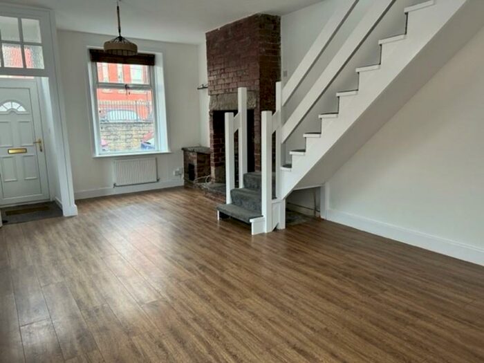 Terraced House To Rent In Barnmeadow Lane, Great Harwood, BB6