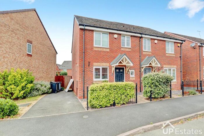 3 Bedroom Semi-Detached House To Rent In Feather Lane, Nuneaton, CV10