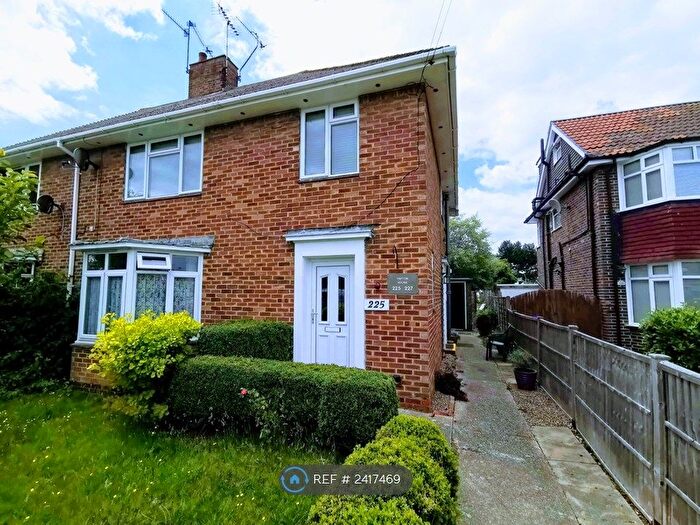 2 Bedroom Maisonette To Rent In Ringmer Road, Worthing, BN13