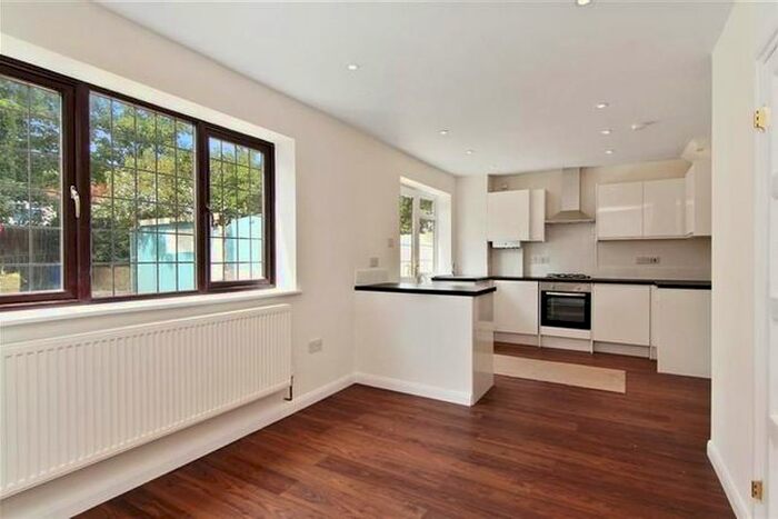 3 Bedroom Terraced House To Rent In Chestnut Grove, Mitcham, CR4