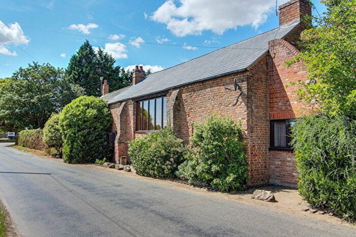 5 Bedroom Barn Conversion For Sale In Ladys Drove, Emneth, PE14