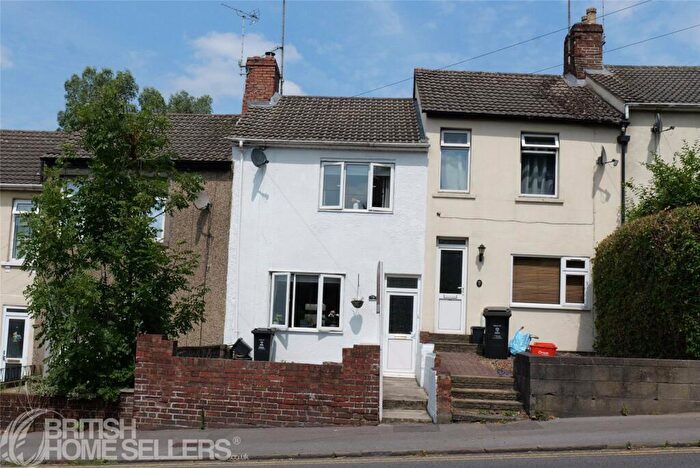 3 Bedroom Terraced House For Sale In Kingshill Road, Swindon, Wiltshire, SN1