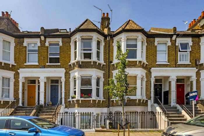 3 Bedroom Flat To Rent In Mirabel Road, London, SW6
