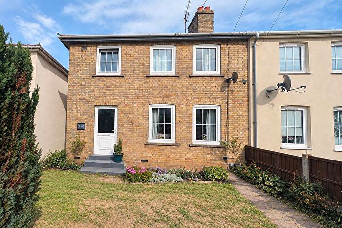 3 Bedroom Semi Detached House For Sale In Exning Road, Newmarket, CB8