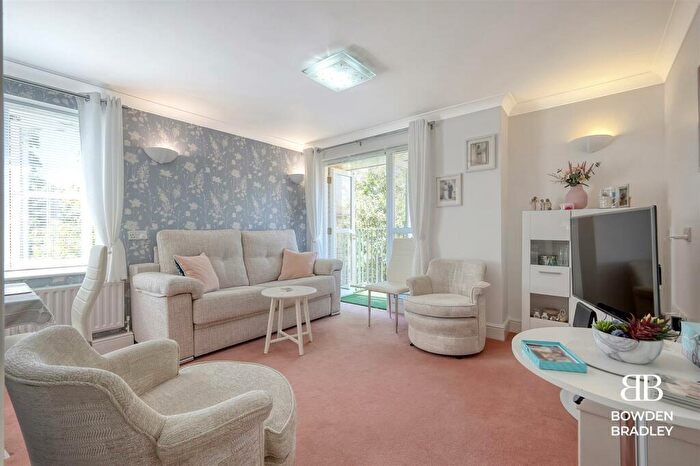1 Bedroom Flat For Sale In Copperfield Court, Village Way, Barkingside, IG6