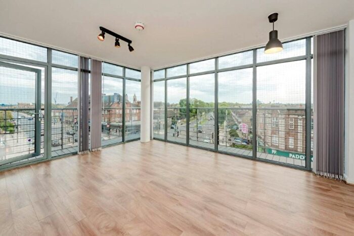 2 Bedroom Flat To Rent In The Roundway, London, N17
