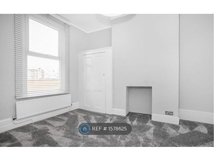 2 Bedroom Flat To Rent In Stanstead Road, London, SE23