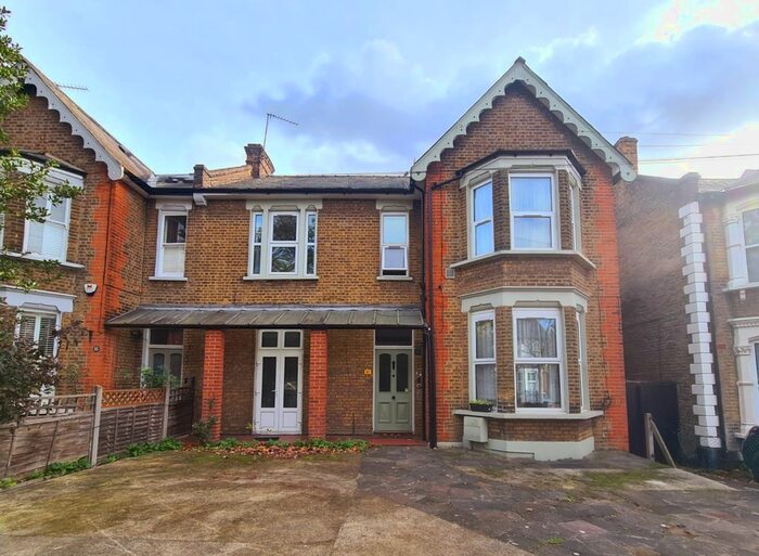 1 Bedroom Flat To Rent In Ground Floor Flat, Wallwood Road, London, E11
