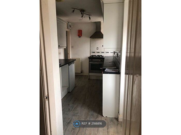 1 Bedroom Flat To Rent In Bridge House Mews, Chesterfield, S40