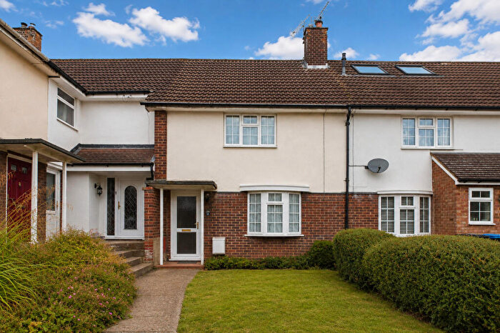 2 Bedroom Terraced House For Sale In Whitebroom Road, Hemel Hempstead, HP1