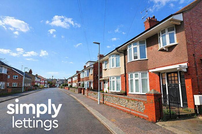 2 Bedroom Flat To Rent In Ethelred Road, Worthing, BN14