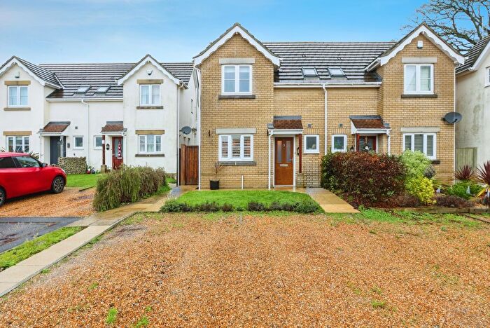 3 Bedroom Semi Detached House For Sale In Centurion Close, Poole, Dorset, BH15