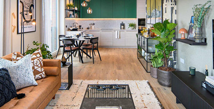 2 Bedroom Apartment To Rent In Aberfeldy Village, Heron Wharf, E14