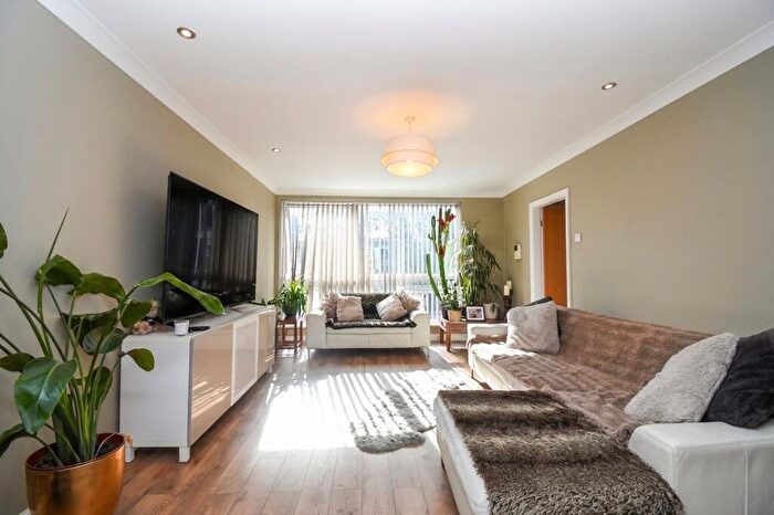 3 Bedroom Terraced House For Sale In Preston Avenue, Eccles, M30